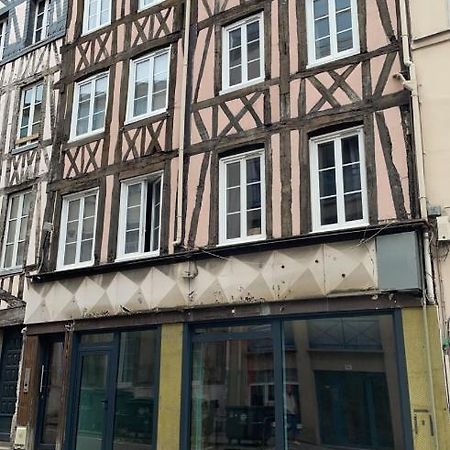 Studio Confortable Au Coeur De Rouen Kültér fotó