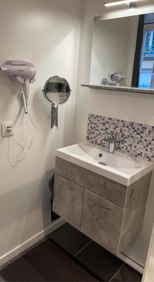 Studio Confortable Au Coeur De Rouen Kültér fotó